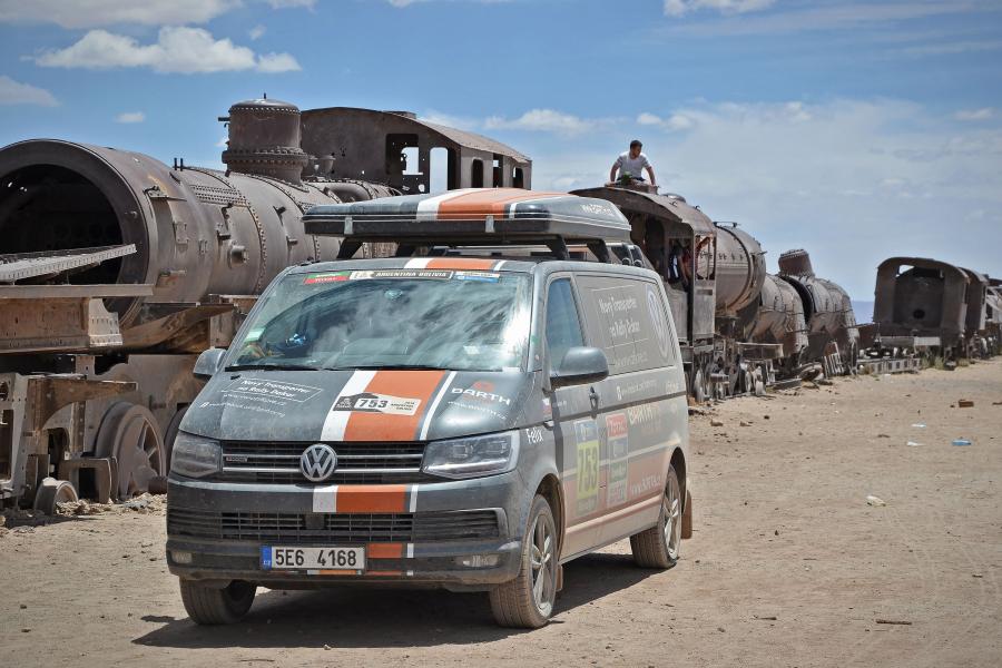  Volkswagen Transporter Rally Dakar 2016 года  (фото 8 из 8)